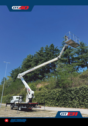 Телескопични вишки, монтирани на камион CELA DT131