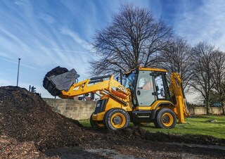 Багер-товарачи с обратно загребване JCB 3CX Compact Pro