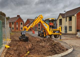 Багер-товарачи с обратно загребване JCB 3CX Eco