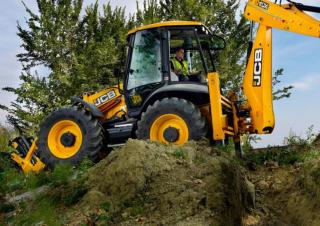Багер-товарачи с обратно загребване JCB 4CX SM
