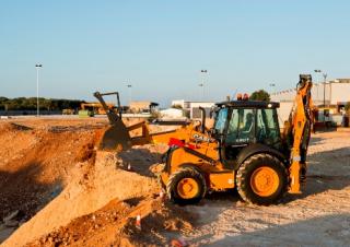 Багер-товарачи с обратно загребване Case 580T