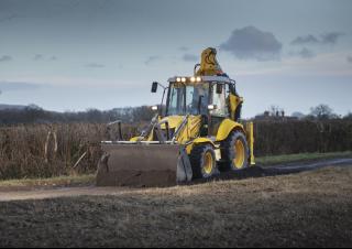 Багер-товарачи с обратно загребване New Holland B110C TC