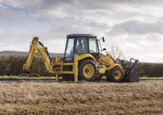 Багер-товарачи с обратно загребване New Holland B110C TC