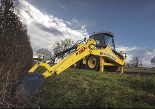 Багер-товарачи с обратно загребване New Holland B110C TC