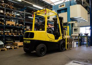 Челни мотокари, пропан-бутан Hyster H3.0XT