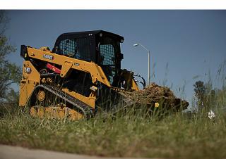 Челни товарачи Caterpillar 249D3