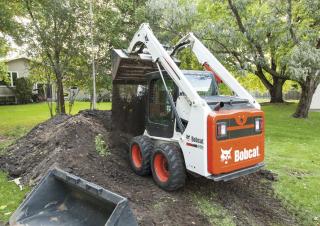 Челни товарачи Bobcat 450 B