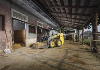 Челни товарачи New Holland L213