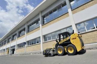 Челни товарачи New Holland L213
