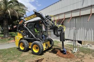 Челни товарачи New Holland L218
