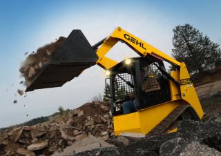 Челни товарачи Gehl R105 