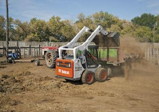 Челни товарачи Bobcat S530