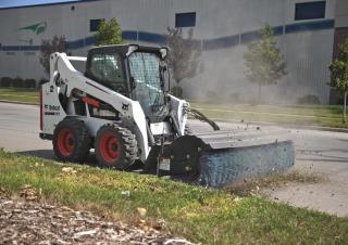 Челни товарачи Bobcat S570