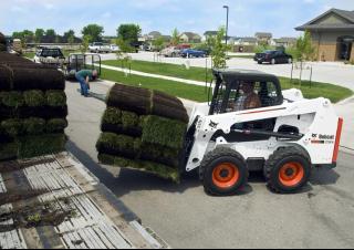 Челни товарачи Bobcat S630