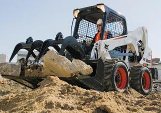 Челни товарачи Bobcat S650