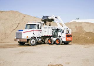 Челни товарачи Bobcat S850