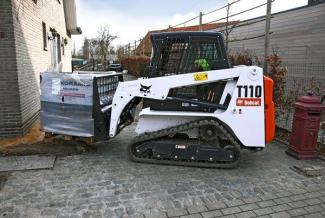 Челни товарачи Bobcat T110