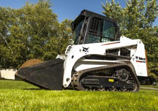 Челни товарачи Bobcat T450