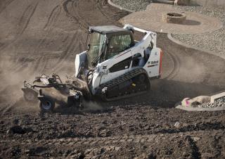 Челни товарачи Bobcat T590