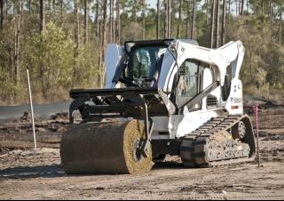 Челни товарачи Bobcat T870