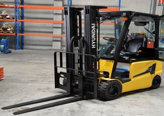 Челни вилични електрокари Hyundai 18B-9F