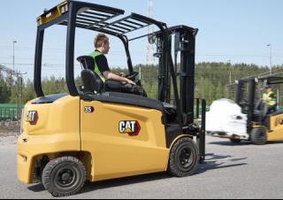 Челни вилични електрокари Caterpillar EP35AN