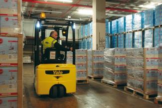 Челни вилични електрокари Yale ERP18VT MWB