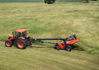 Челно монтиран косачен диск с кондиционер Kubota DMC8032R