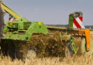 Цинкова дискова брана Amazone Catros 3001