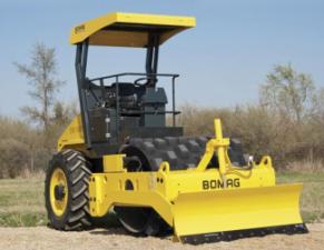 Валяци Еднобандажни валяци Bomag BW 145 PDH-4