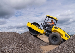 Валяци Еднобандажни валяци Bomag BW 211 D-5 SL