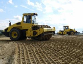 Валяци Еднобандажни валяци Bomag BW 211 PD-4
