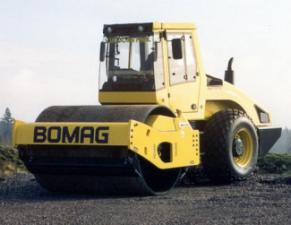 Валяци Еднобандажни валяци Bomag BW 213 D-4