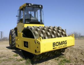 Валяци Еднобандажни валяци Bomag BW 216 PD-40