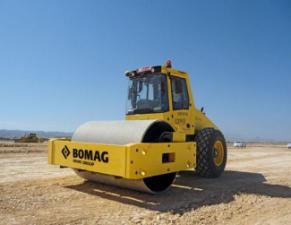 Валяци Еднобандажни валяци Bomag BW 218 D-40