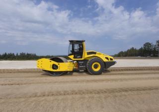 Валяци Еднобандажни валяци Bomag BW 222 D-5