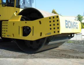 Валяци Еднобандажни валяци Bomag BW 226 DH-4 BVC