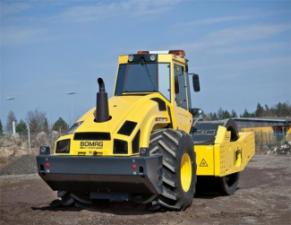 Валяци Еднобандажни валяци Bomag BW 332 DEEP Impact