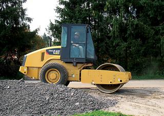 Валяци Еднобандажни валяци Caterpillar CS44