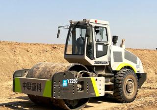 Валяци Еднобандажни валяци Zoomlion YZ36