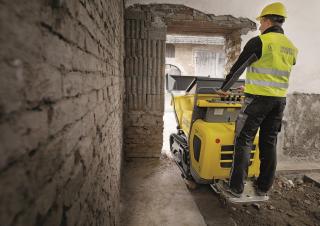 Електрически верижни самосвали Wacker Neuson DT10e