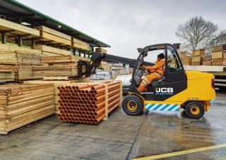 Електрически телескопични товарачи JCB 30-19E 
