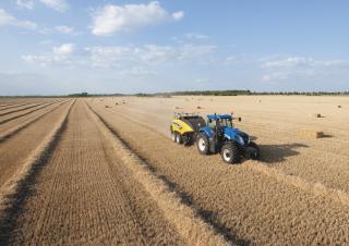 Големи квадратни преси + преси с висока плътност New Holland BB 1290 R