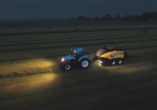 Големи квадратни преси + преси с висока плътност New Holland BB 1290 R