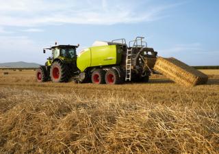Големи квадратни преси + преси с висока плътност Claas Quadrant 4200 RF