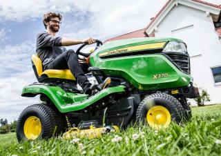 Косачки за трева и градински трактори John Deere X370