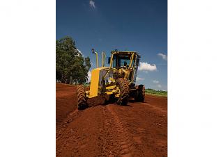 Грейдери Caterpillar 120K2