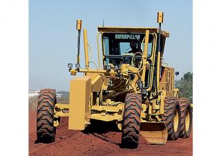 Грейдери Caterpillar 120K2