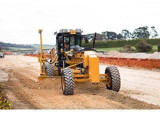 Грейдери Caterpillar 12M