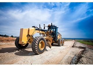 Грейдери Caterpillar 12M